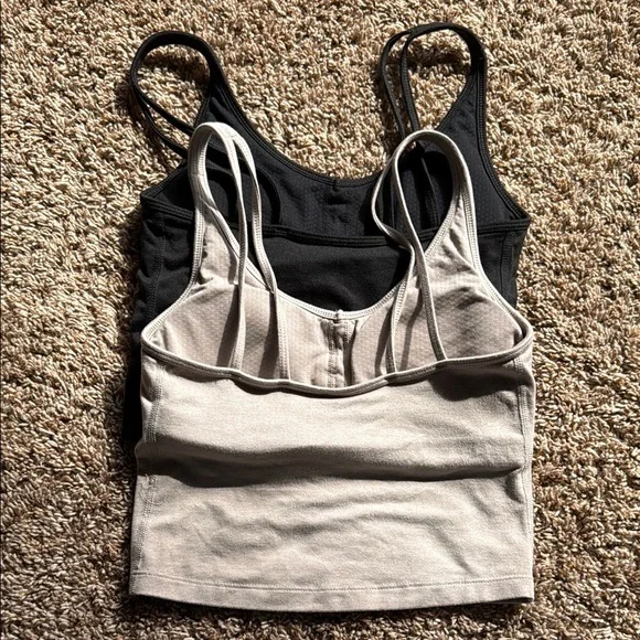 Vuori Black and Cream Cropped Tanks - Picture 2 of 2